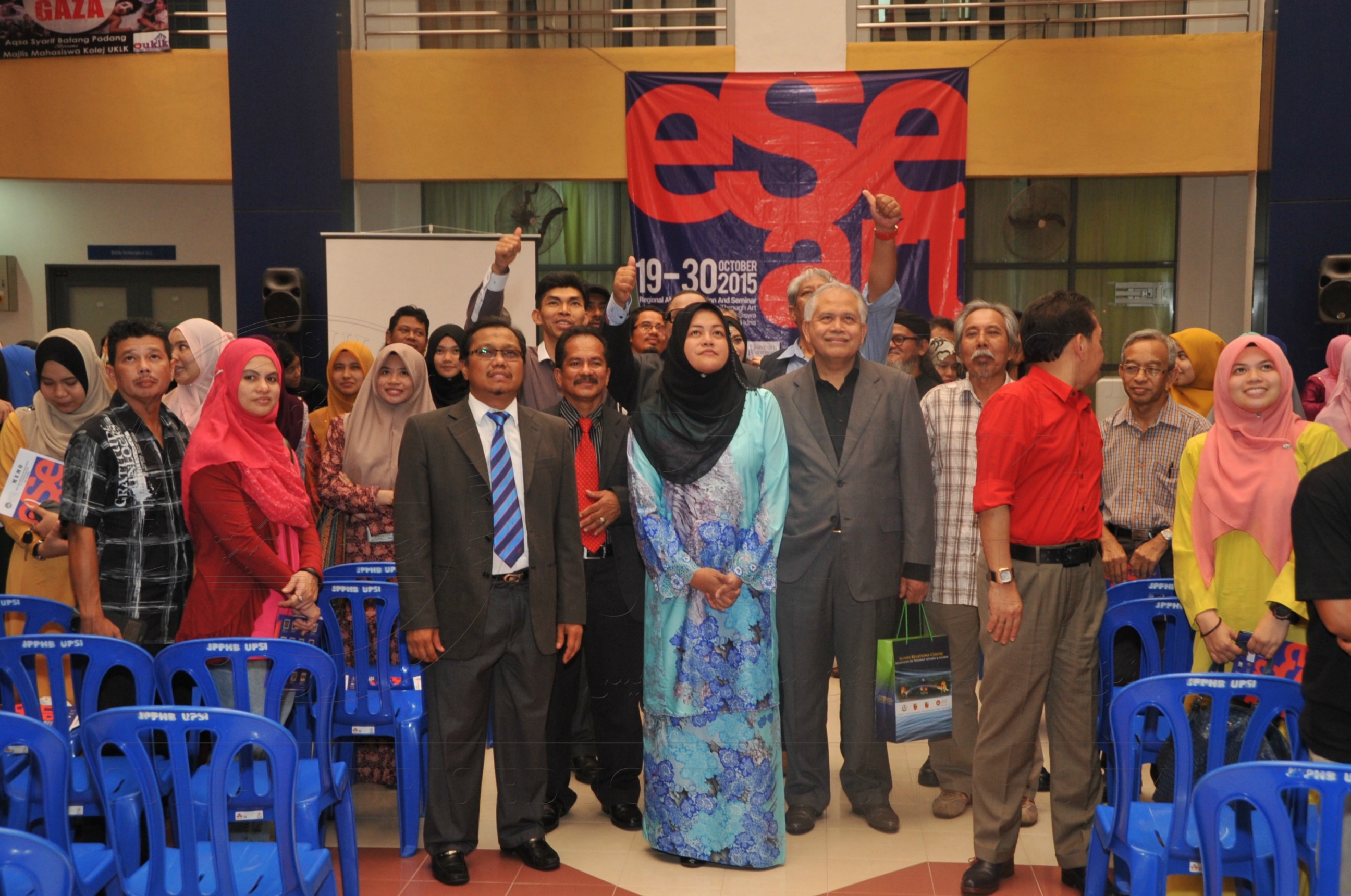 PRO15 173 ESE HAS 2411